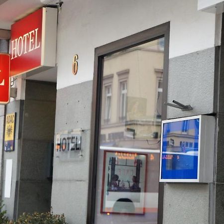 Hotel Jägerhof Wiesbaden Exteriör bild