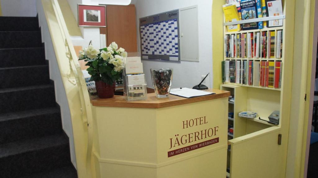 Hotel Jägerhof Wiesbaden Exteriör bild